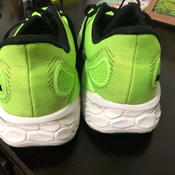 New Balance Neon Green Running Shoes - Picture 5 of 9